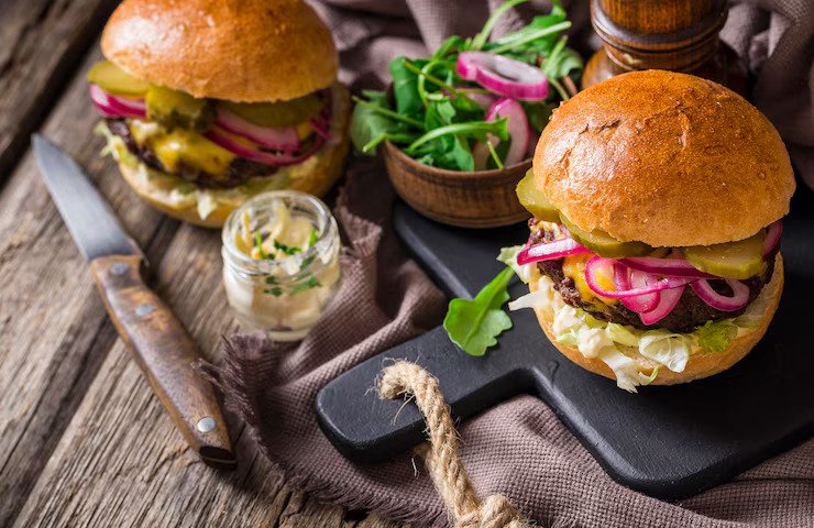 Discover the Top 10 American Restaurants in Luxembourg City Near You Best American food in Luxembourg City near me